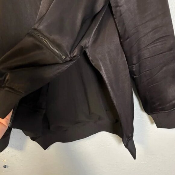Universal Standard Carmen Satin Bomber Jacket Black 22/24 - Picture 5 of 10